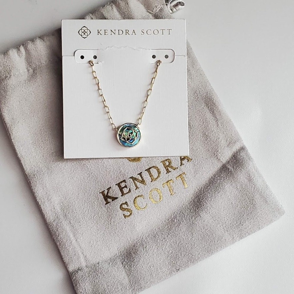 Kendra Scott Dira Gold Pendant Necklace in Abalone Shell Iridescent Filigree - Picture 1 of 6
